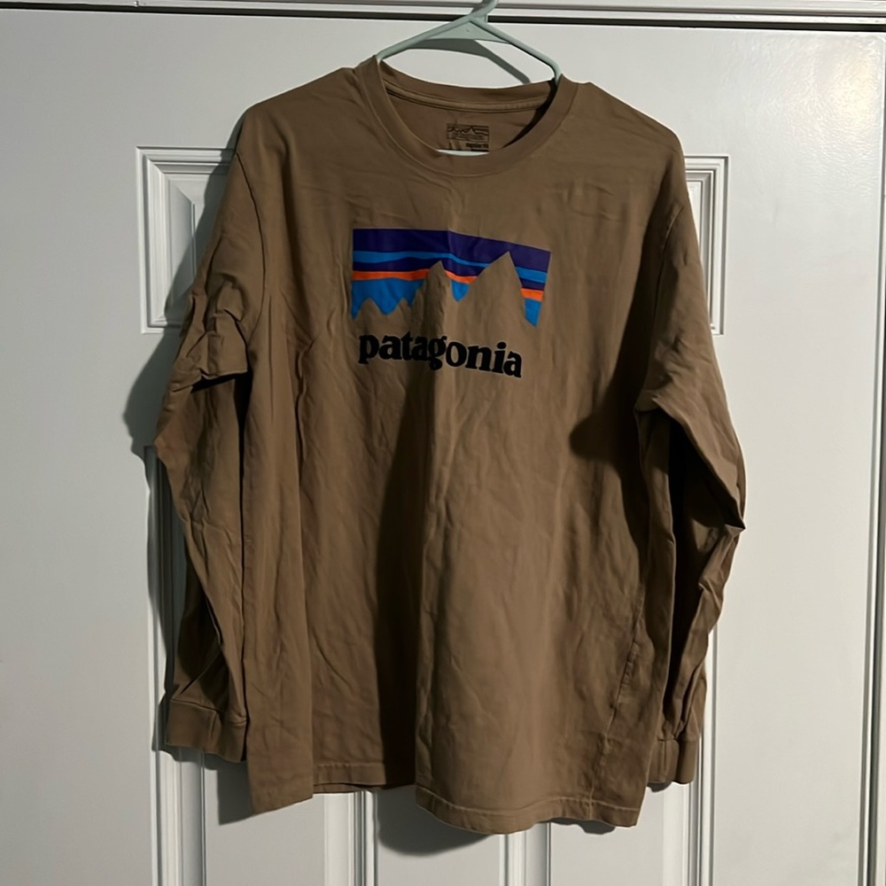 Men’s Patagonia Tan Longsleeve Tshirt